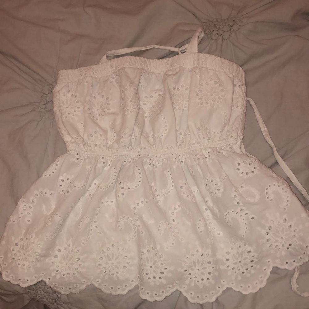 White top that ties on both sides of the shoulders from American Eagle. Small